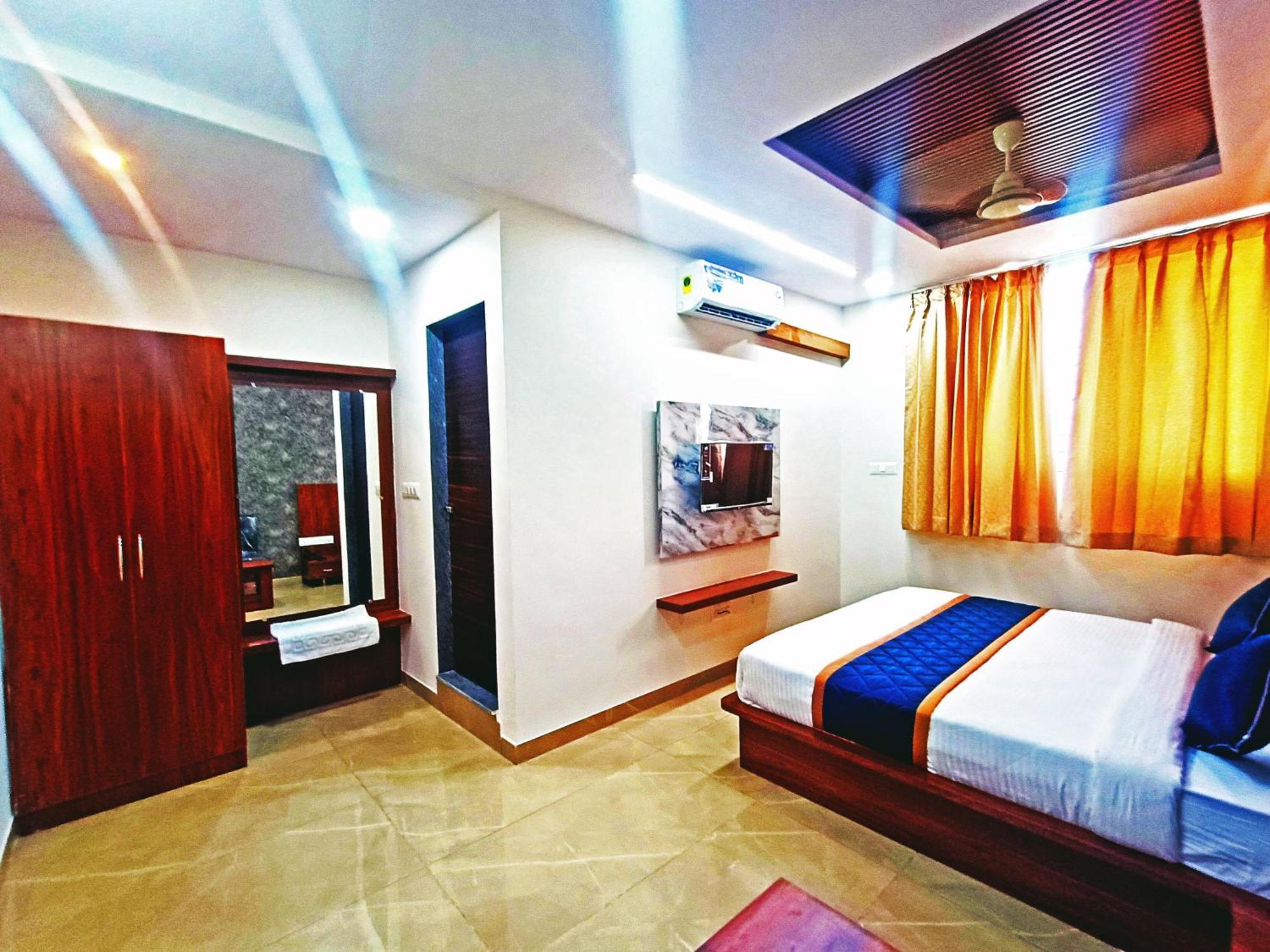 Hotel Achhu Palace Бангалор Экстерьер фото