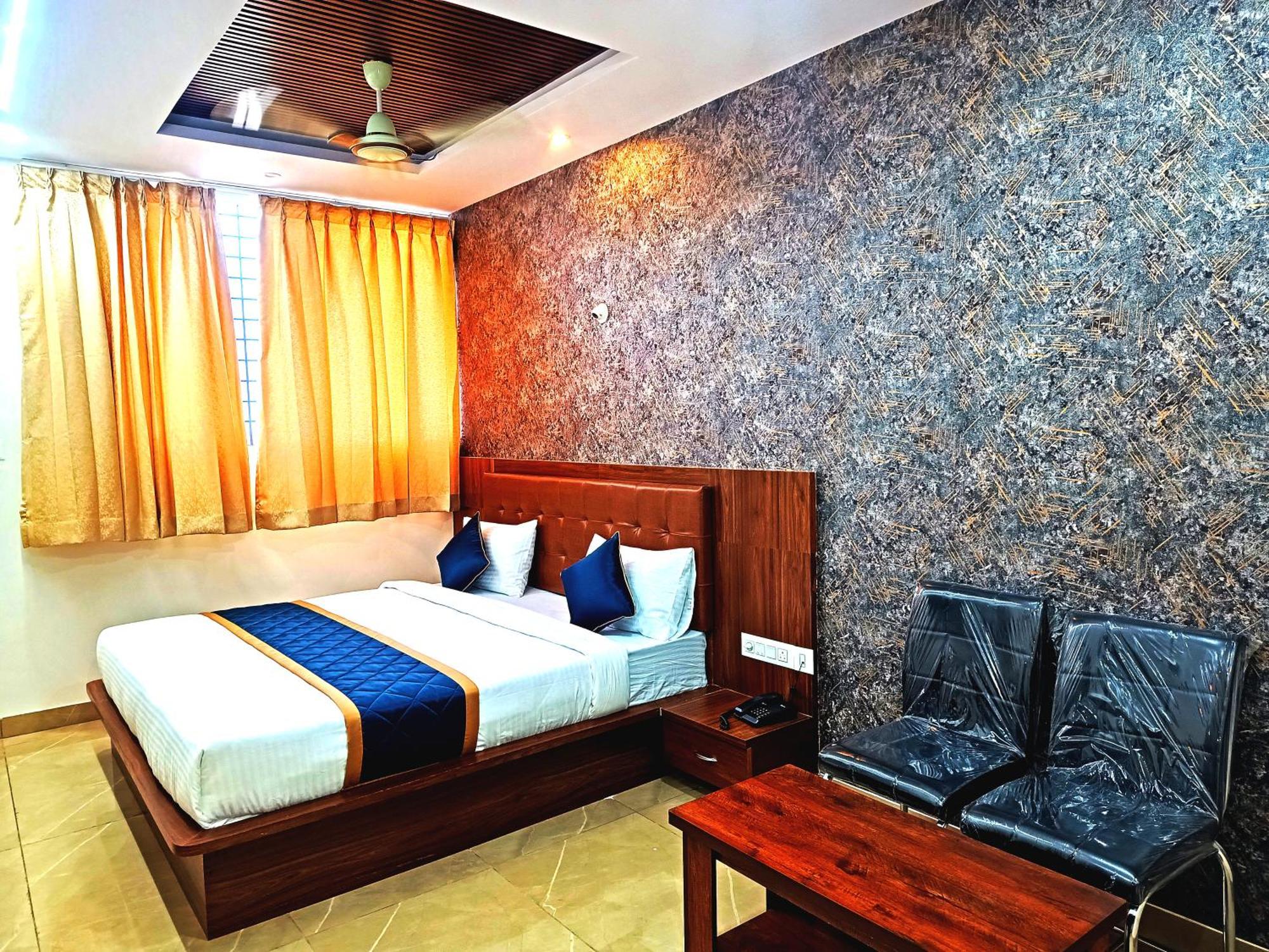 Hotel Achhu Palace Бангалор Экстерьер фото
