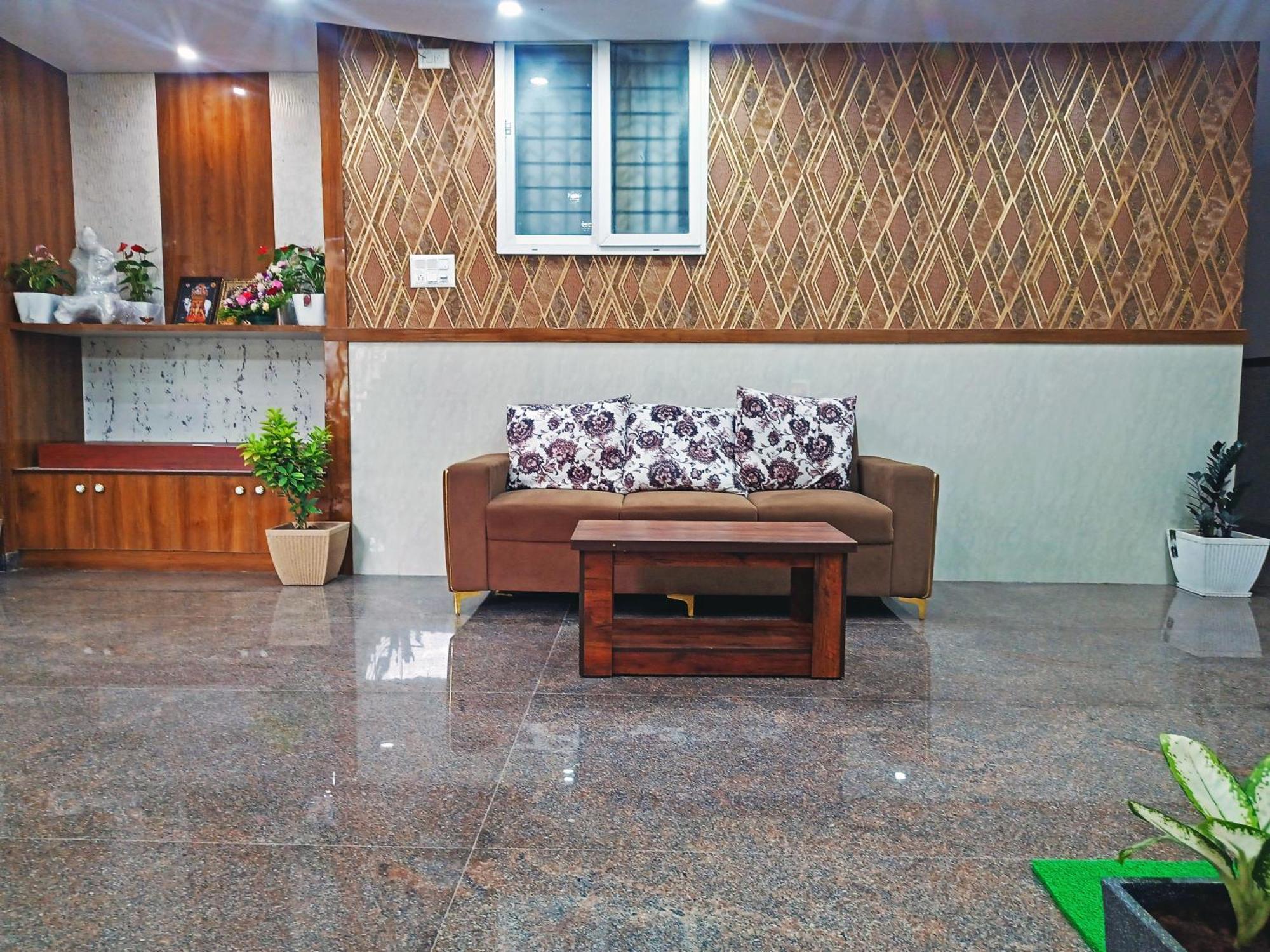 Hotel Achhu Palace Бангалор Экстерьер фото