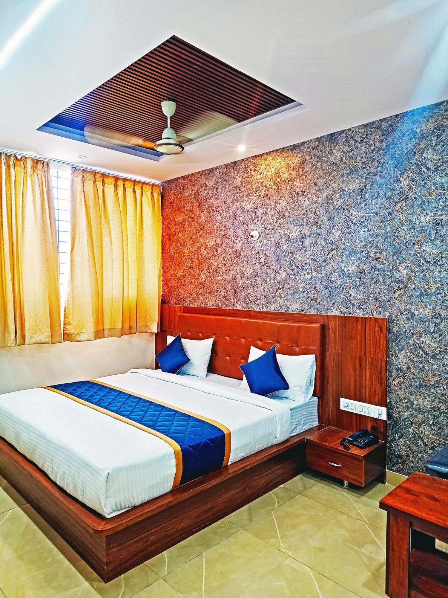 Hotel Achhu Palace Бангалор Экстерьер фото