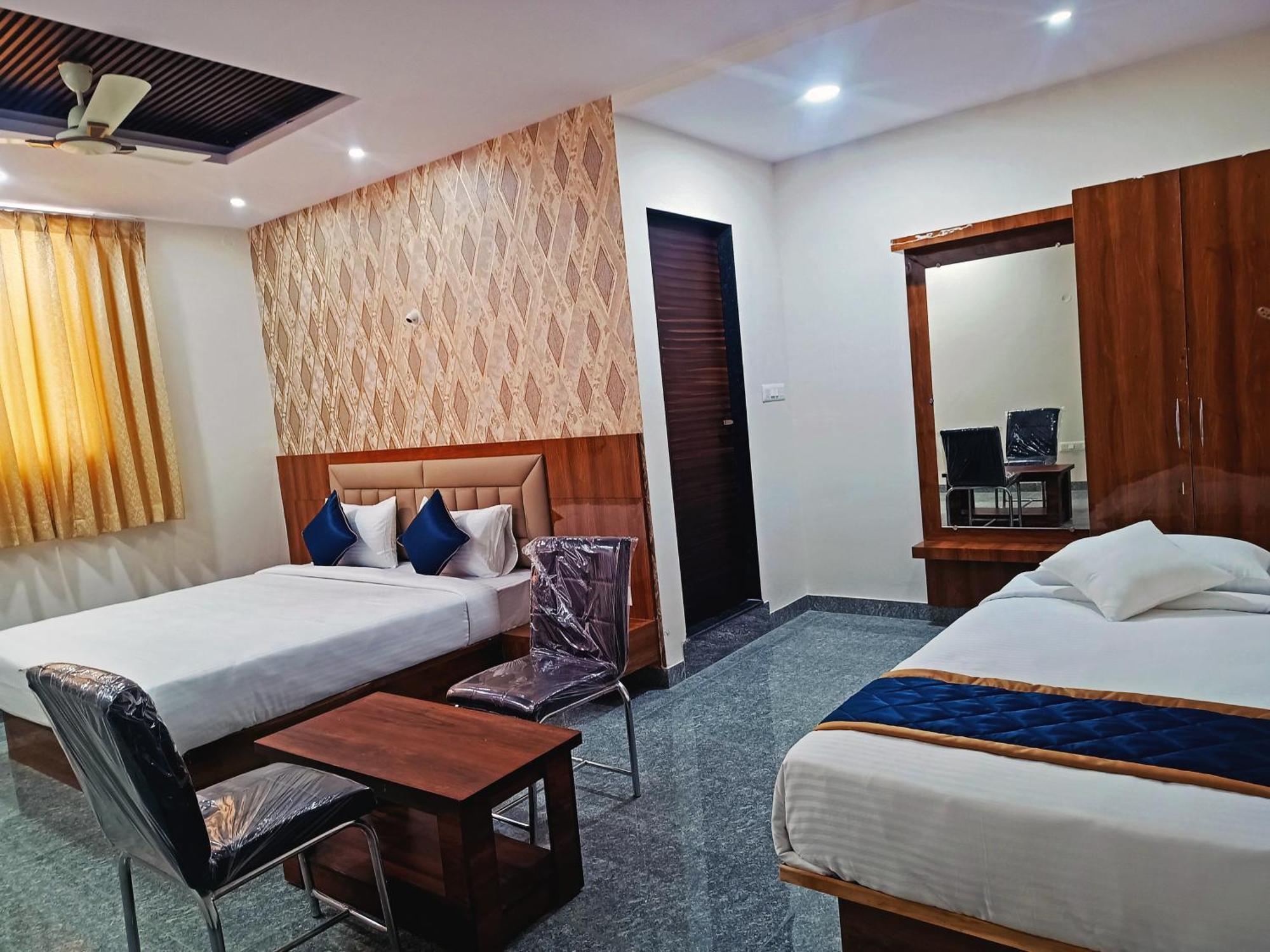 Hotel Achhu Palace Бангалор Экстерьер фото
