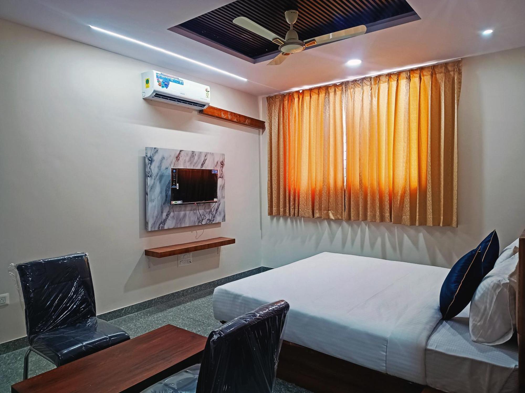 Hotel Achhu Palace Бангалор Экстерьер фото